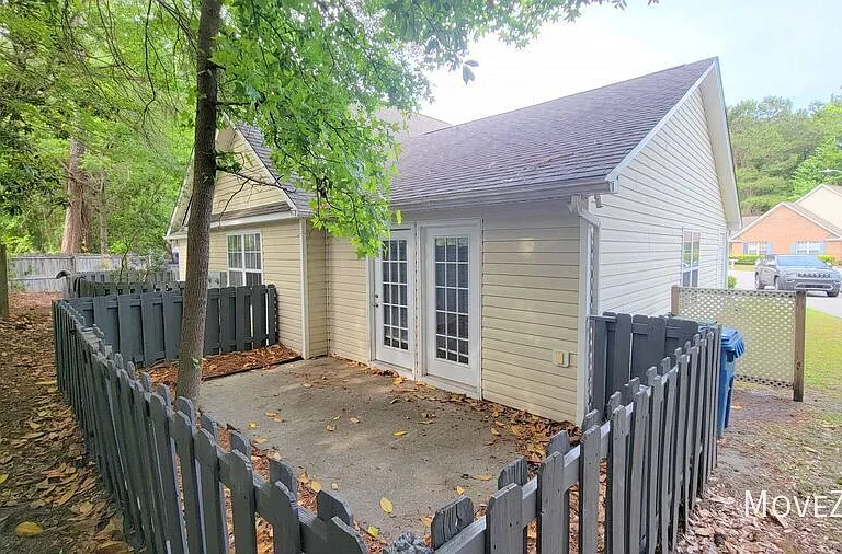 305 Saint Rosea Dr — Photo 11