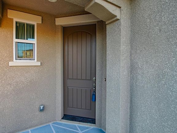 3rd image of 1580 Park Trail Dr