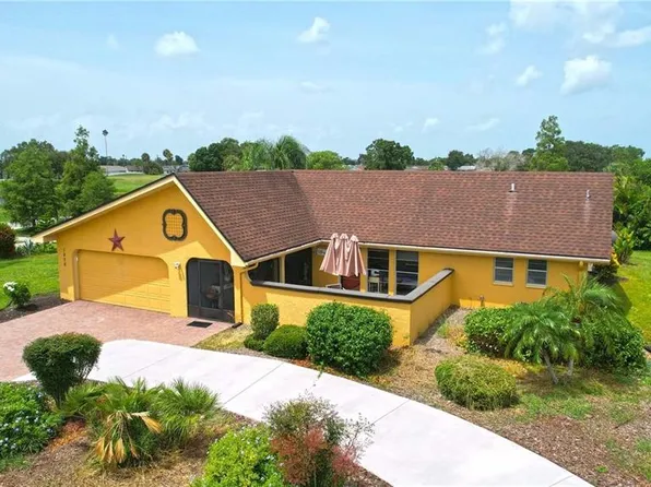 1820 El Rancho Dr, Sun City Center, FL 33573