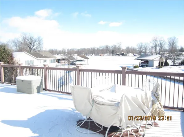 7662 Sir Francis Drake Ave #17-F, Russells Point, OH 43348