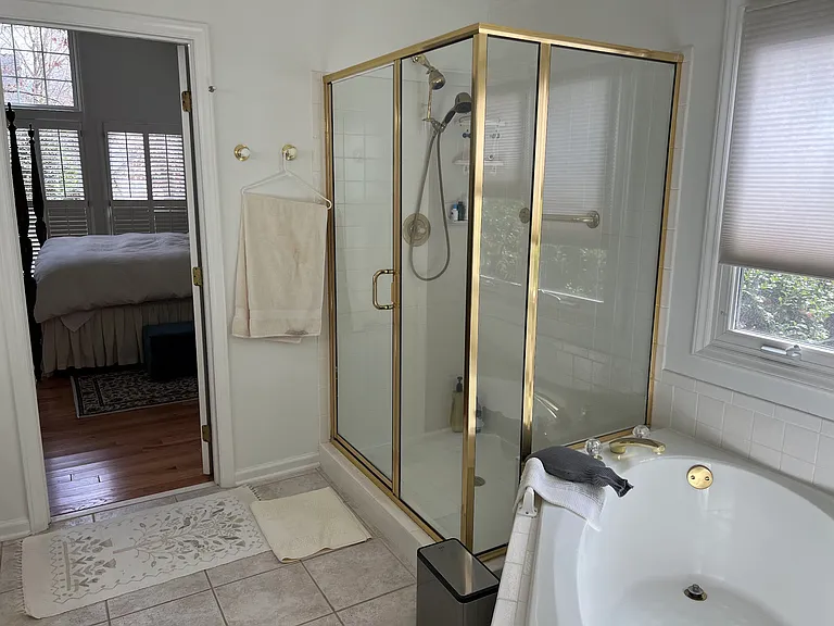 8516 Wheeling Dr — Photo 11