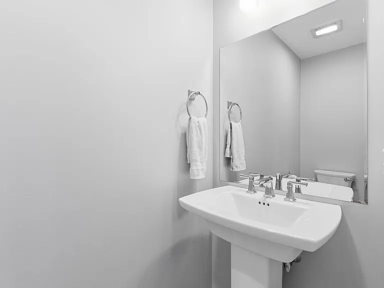 34 Mill Commons Dr #114 — Photo 17