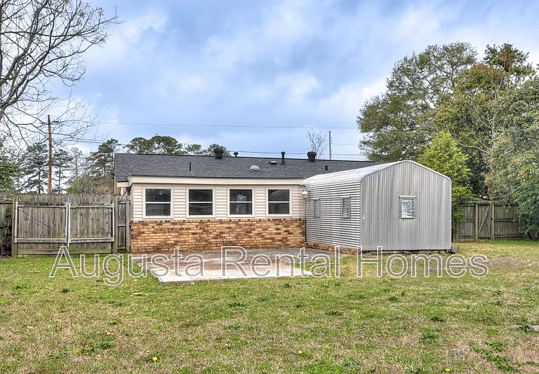 3330 Young Forest Dr — Photo 29