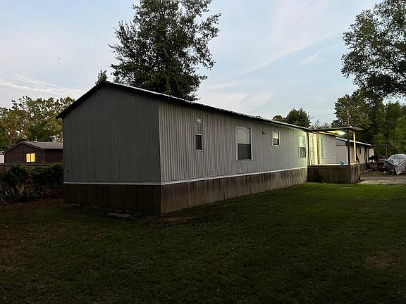2nd image of 21569 Leonard St