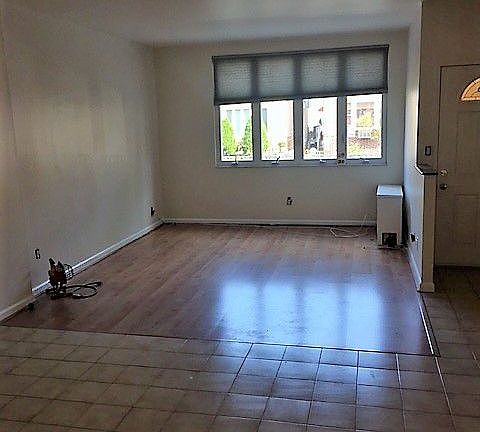 4th image of 2368 24th St APT 1