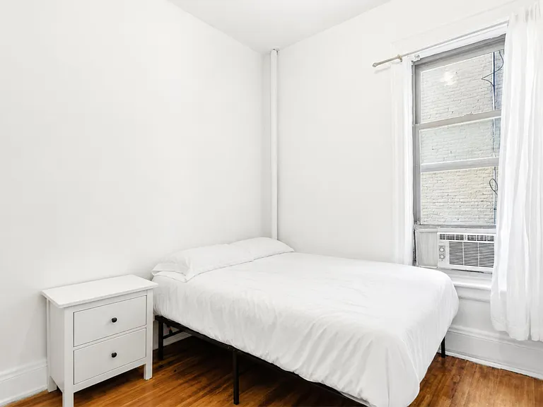 205 W 103rd St #3E — Photo 6