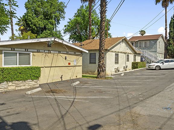 3rd image of 4561 Main St