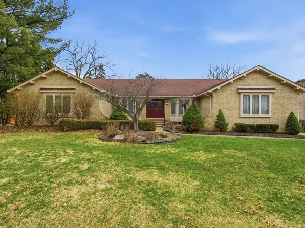 6450 Shagbark Dr, Troy, MI 48098