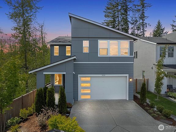 3rd image of 1616 96th Drive SE