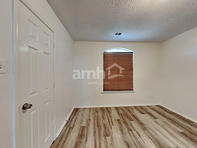 10308 Oak Branch Ln — Photo 15