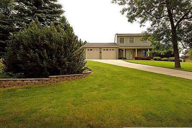 1st image of 629 Crestview Ln NE