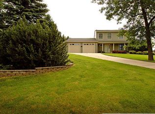 629 Crestview Ln NE, Owatonna, MN 55060