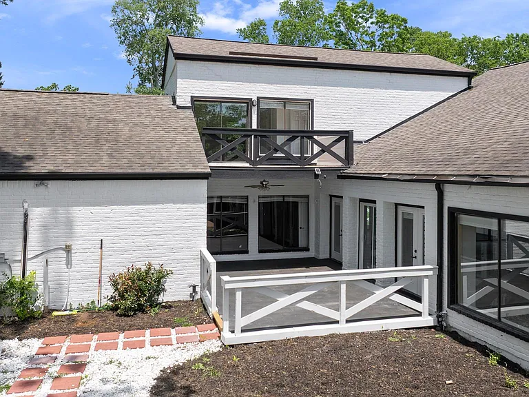 5230 Meadow Forest Dr — Photo 5