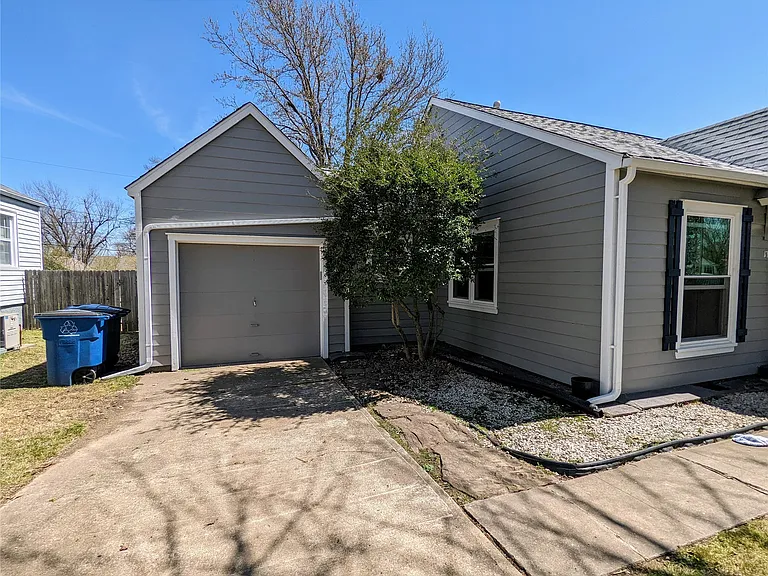 1317 S Darlington Ave — Photo 4