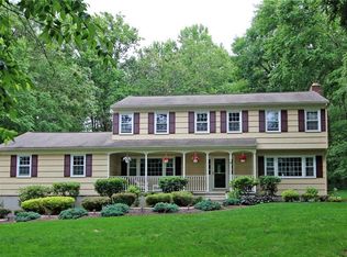 62 Osborne Hill Rd, Sandy Hook, CT 06482