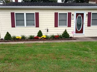 35 Denton St, Patchogue, NY 11772