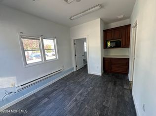 2208 Herbertsville Rd, Point Pleasant Beach, NJ 08742
