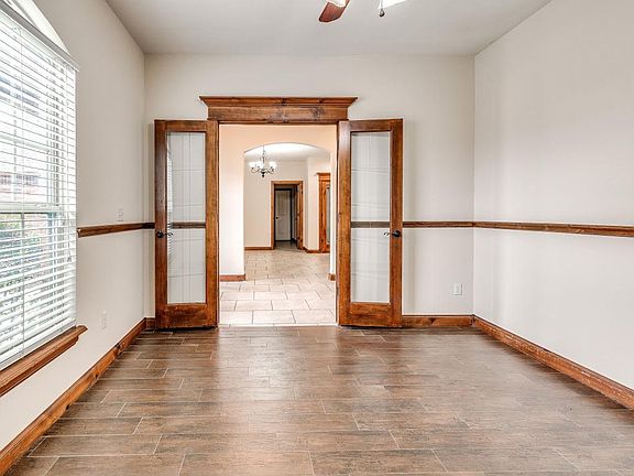 5th image of 2121 Mill Creek Way