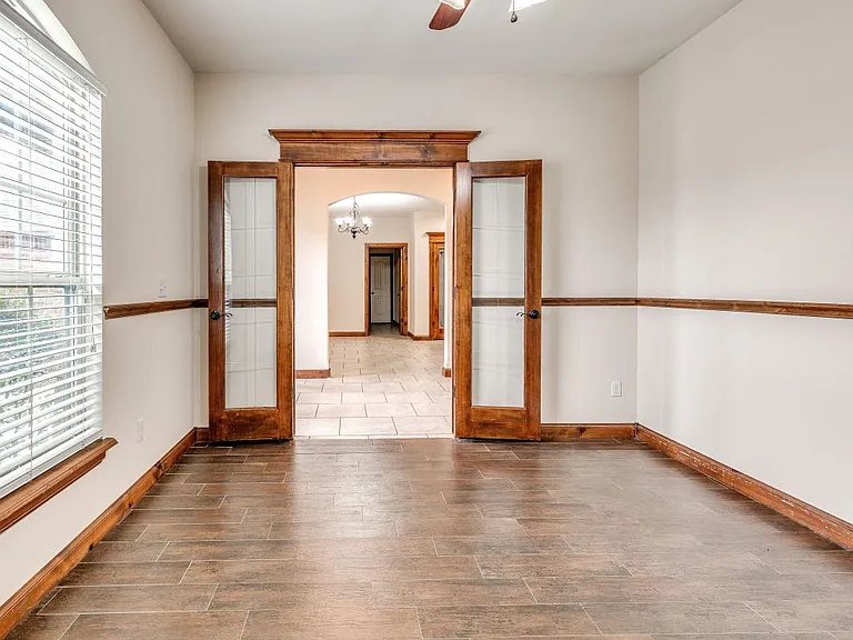 2121 Mill Creek Way — Photo 5
