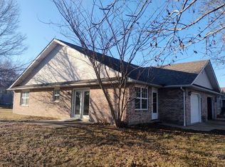 631 N Springfield St #A, Saint James, MO 65559