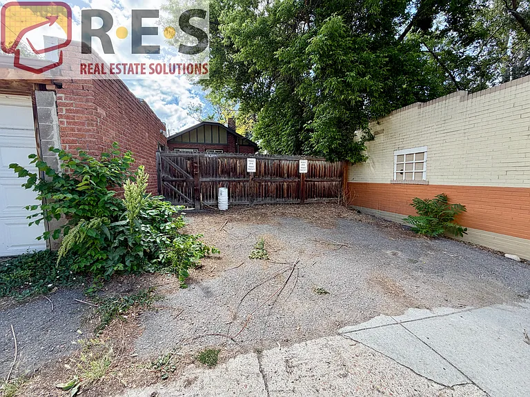 1146 Jackson St — Photo 18