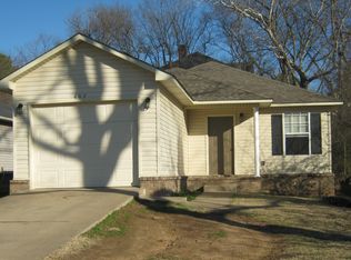 407 S 12th St, Van Buren, AR 72956