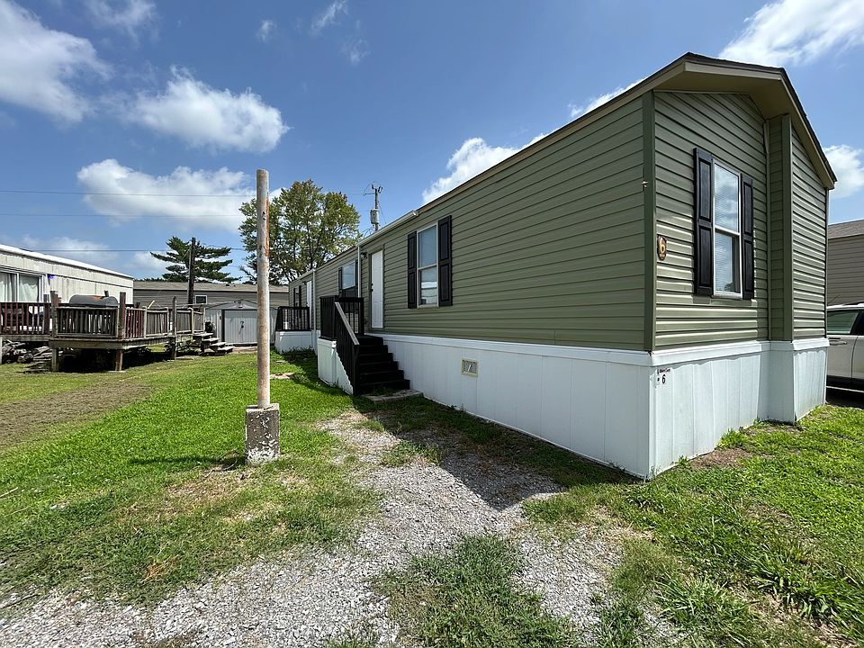 1st image of 6 Riviera Courts Dr #6