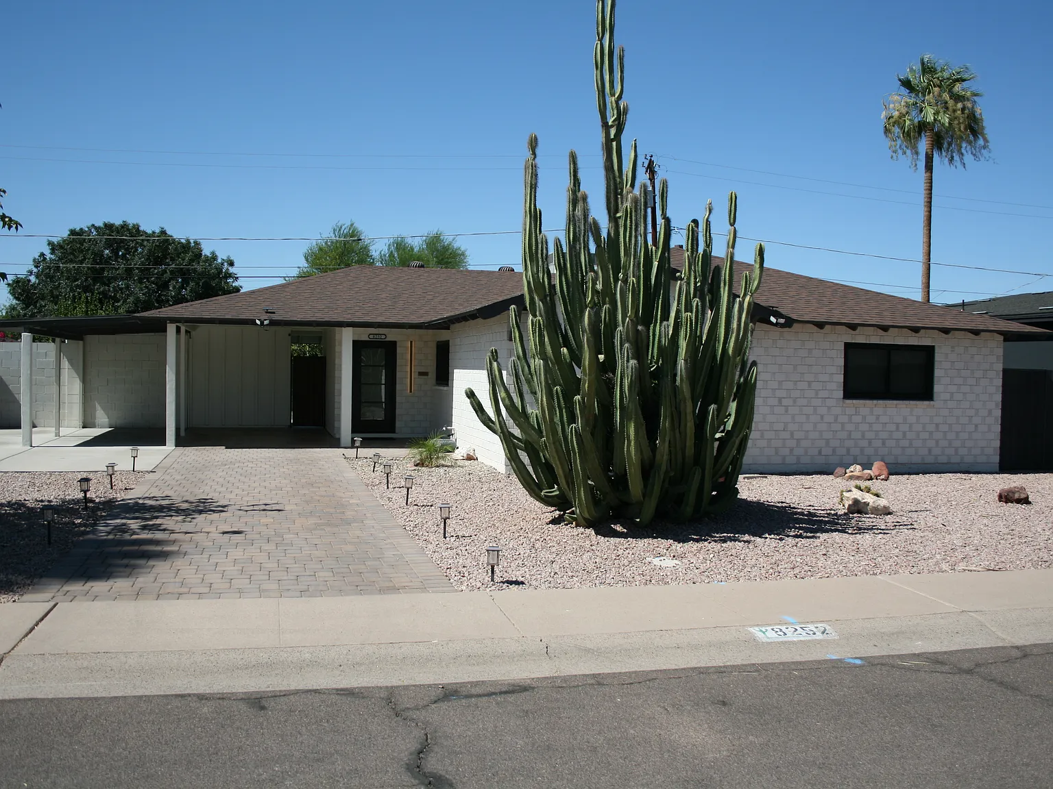 3 bed, 1416 sqft, $3,350 — Photo 2