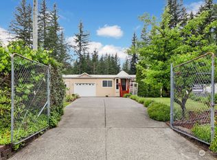 8525 Lilac Ln, Maple Falls, WA 98266
