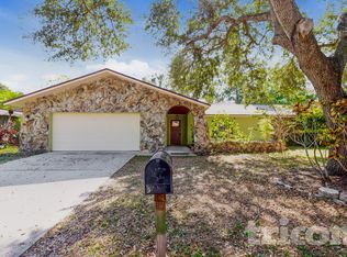 3133 Swan Ln, Safety Harbor, FL 34695