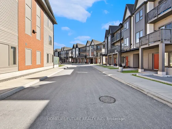 2635 William Jackson Dr #515, Pickering, ON L1X 0L5