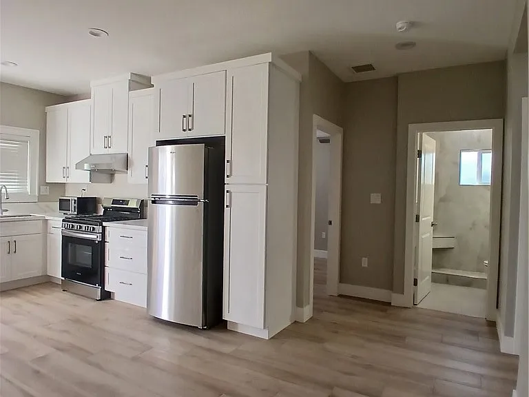 1133 N Earl Pl #B — Photo 15