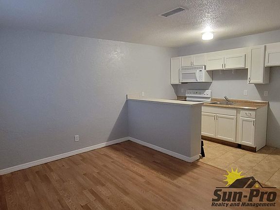 2nd image of 515 Silver Beach Ave APT 8