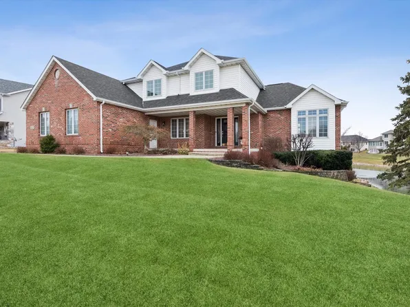 817 Mary Ellen Dr, Crown Point, IN 46307