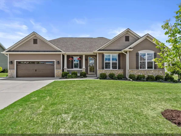 335 Deer Meadow Dr, Fredonia, WI 53021