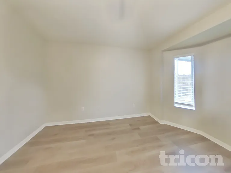 10435 Blackmore Dr — Photo 6
