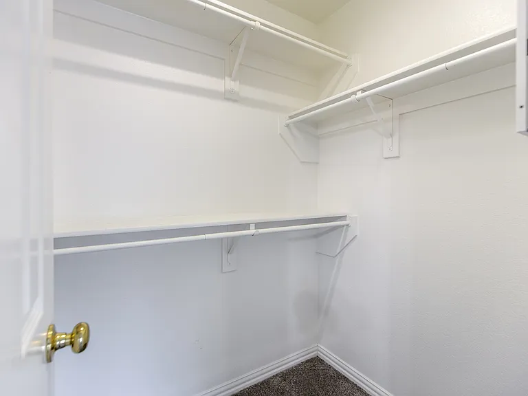 5813 Blackmon Ct — Photo 12