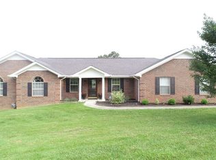 1054 E Brentwood Dr, Morristown, TN 37814