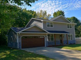 947 Long Branch Rd, Troy, IL 62294