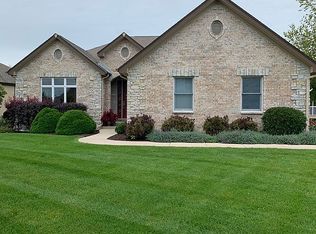 100 Palmer Pl, Lake Geneva, WI 53147