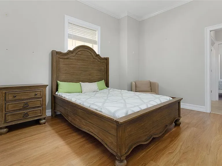 216 Eastpark Dr — Photo 42