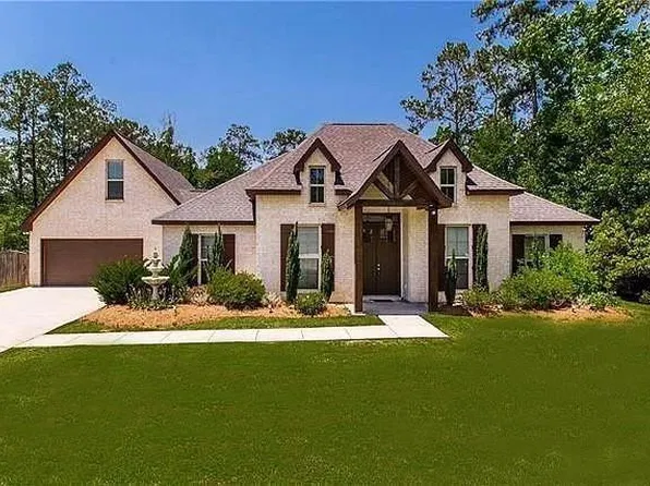 201 Belle Pointe Dr, Madisonville, LA 70447