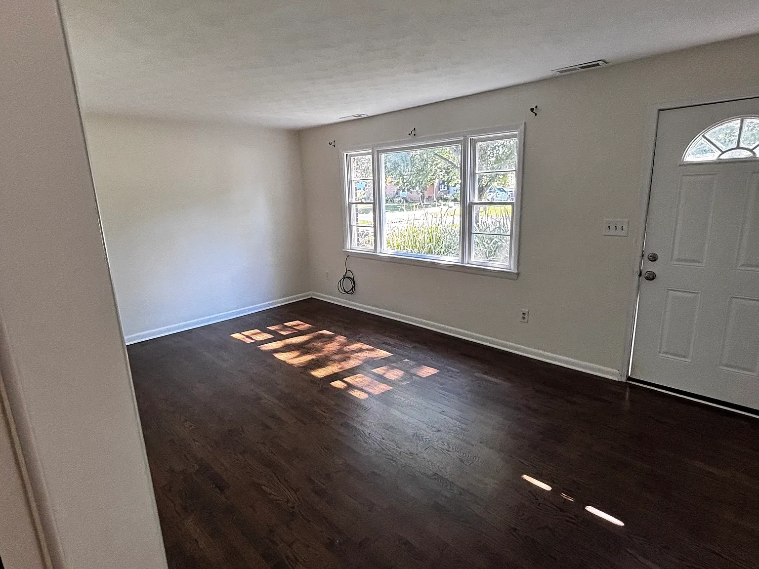 2 bed, 750 sqft, $1,800 — Photo 4