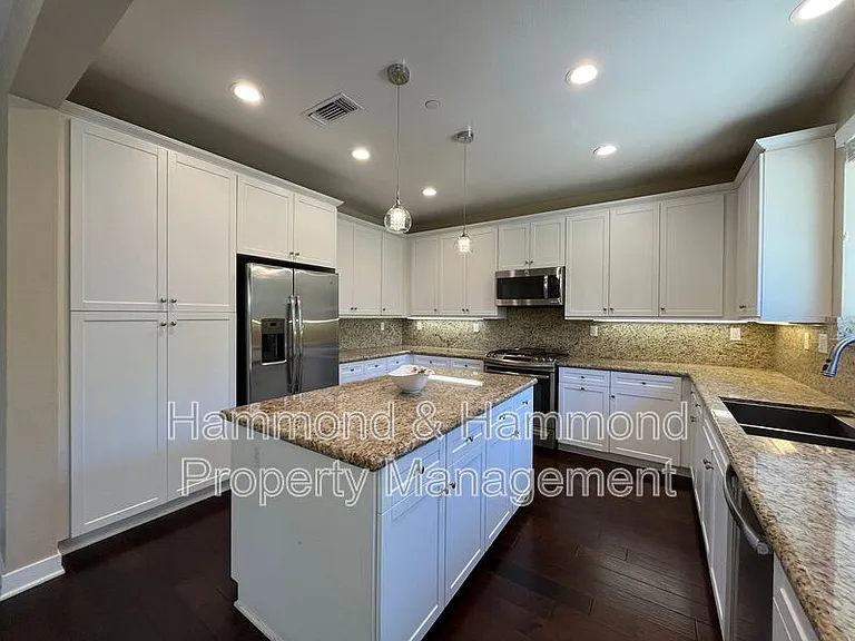 11395 Beechnut St — Photo 21