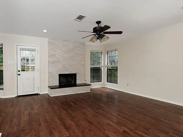 27 Berryfrost Ln — Photo 10