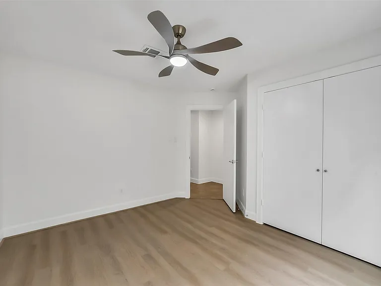 650 Westcross St #70 — Photo 14