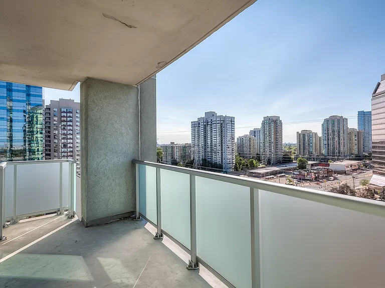 5740 Yonge St #1309 — Photo 17