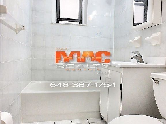 5th image of 30-84 29th St #E