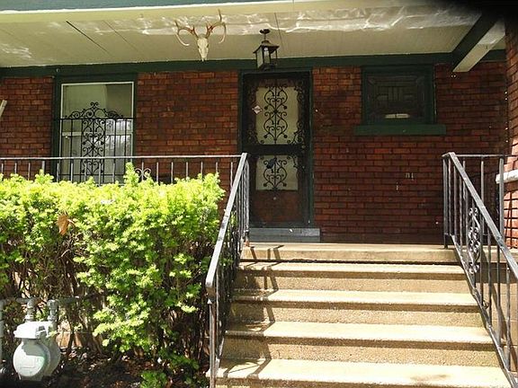 2nd image of 300 Elmwood Ave