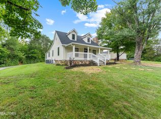 1921 Big Springs Rd, Maryville, TN 37801